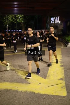 Runner Photo 4275263