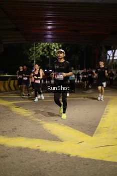 Runner Photo 4275301