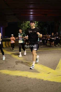 Runner Photo 4275313
