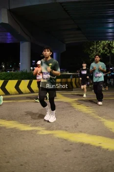 Runner Photo 4275315