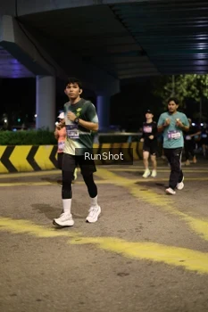 Runner Photo 4275324