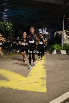 Runner Photo 4275325
