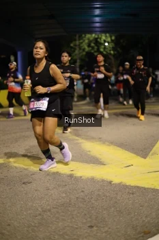 Runner Photo 4275366