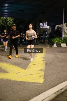 Runner Photo 4275372