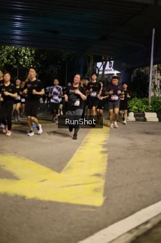 Runner Photo 4275397