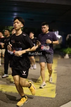 Runner Photo 4275425