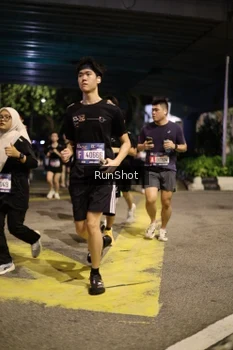 Runner Photo 4275426