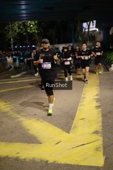 Runner Photo 4275456