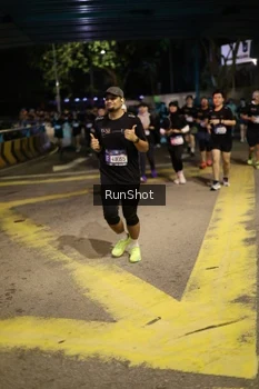 Runner Photo 4275459