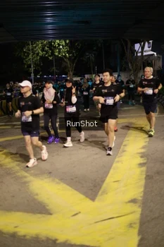 Runner Photo 4275464