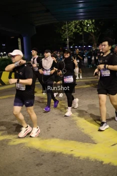 Runner Photo 4275470