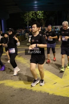 Runner Photo 4275494