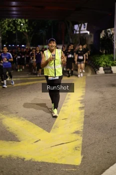 Runner Photo 4275518