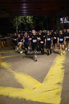Runner Photo 4275531