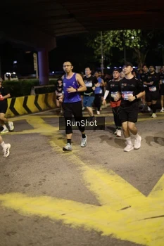 Runner Photo 4275591