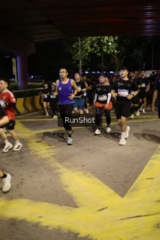 Runner Photo 4275594