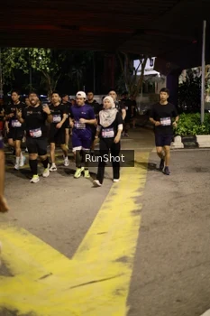 Runner Photo 4275605