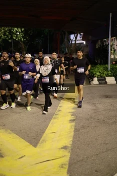 Runner Photo 4275607