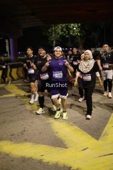 Runner Photo 4275613