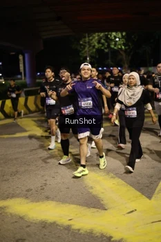 Runner Photo 4275616