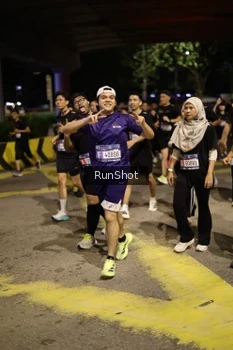 Runner Photo 4275619