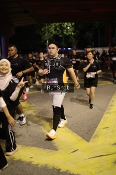 Runner Photo 4275627