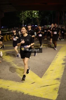Runner Photo 4275633