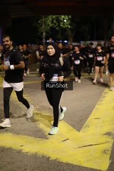 Runner Photo 4275674