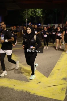 Runner Photo 4275684