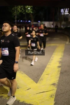 Runner Photo 4275707