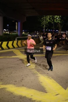 Runner Photo 4275737
