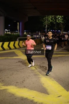Runner Photo 4275738