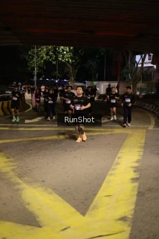 Runner Photo 4275748