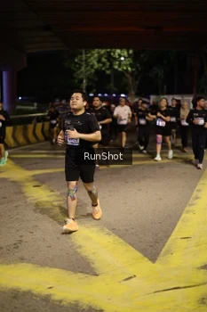 Runner Photo 4275749