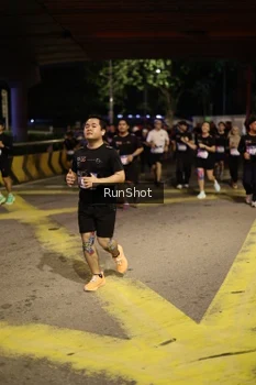 Runner Photo 4275751