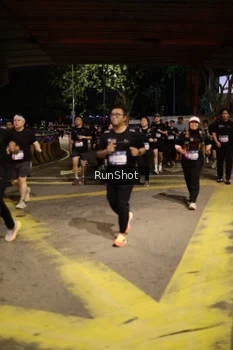Runner Photo 4275787