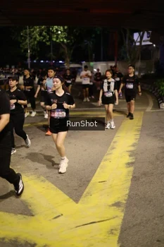 Runner Photo 4275818