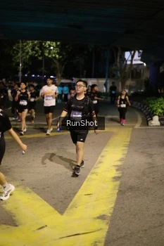 Runner Photo 4275834