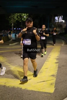 Runner Photo 4275877
