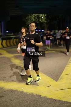 Runner Photo 4275885