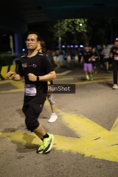 Runner Photo 4275892