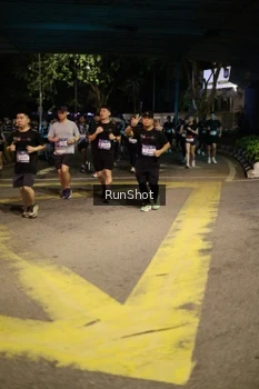 Runner Photo 4275901