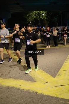Runner Photo 4275915