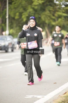 Runner Photo 4275935