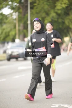 Runner Photo 4275943