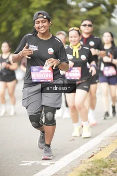 Runner Photo 4275958