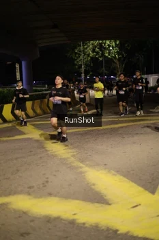 Runner Photo 4276015