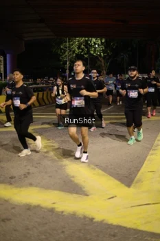 Runner Photo 4276035