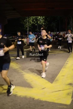 Runner Photo 4276050