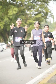 Runner Photo 4276057